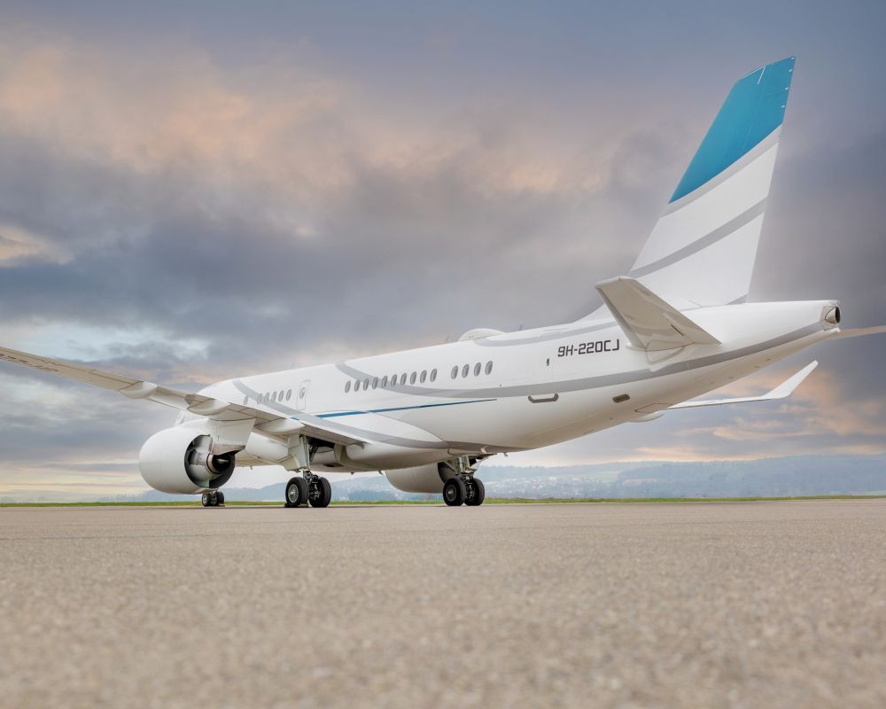 AJC 220-091-comlux-9h-220-CJ-.jpg