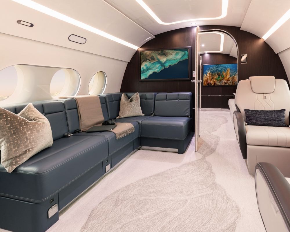 AJC 220-045-comlux-9h-220-CJ-.jpg